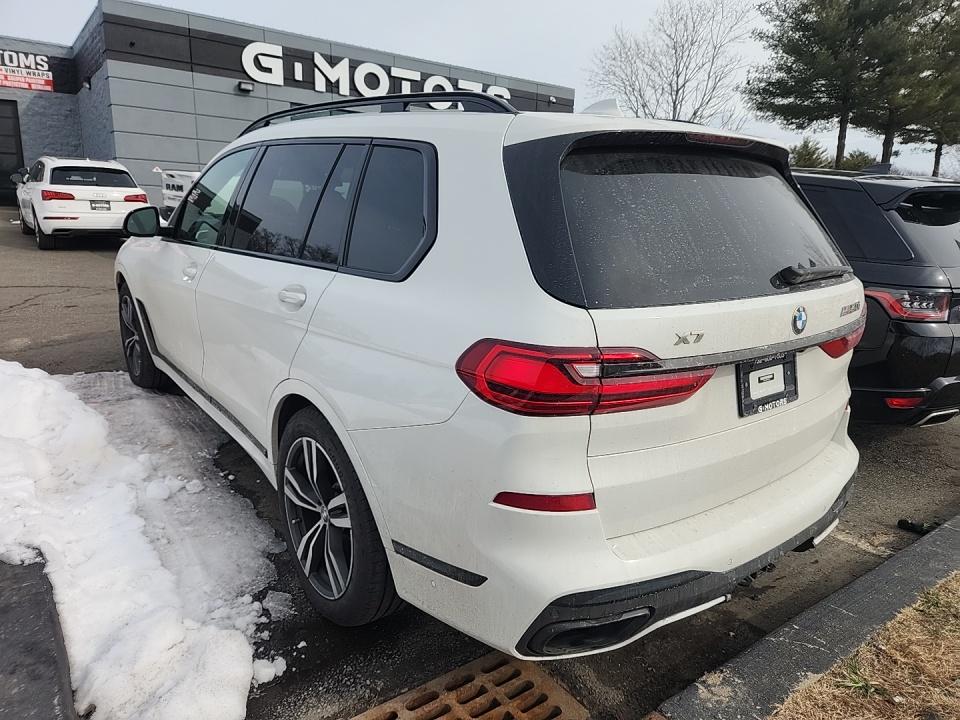 2022 BMW X7 M50i AWD