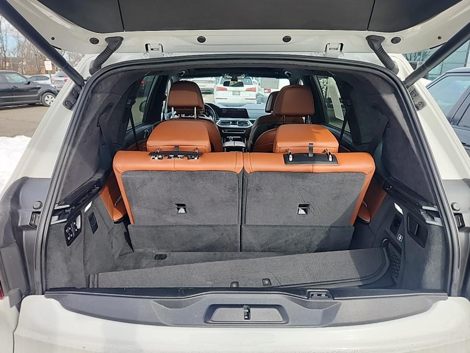 2022 BMW X7 M50i AWD