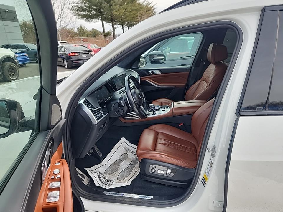 2022 BMW X7 M50i AWD