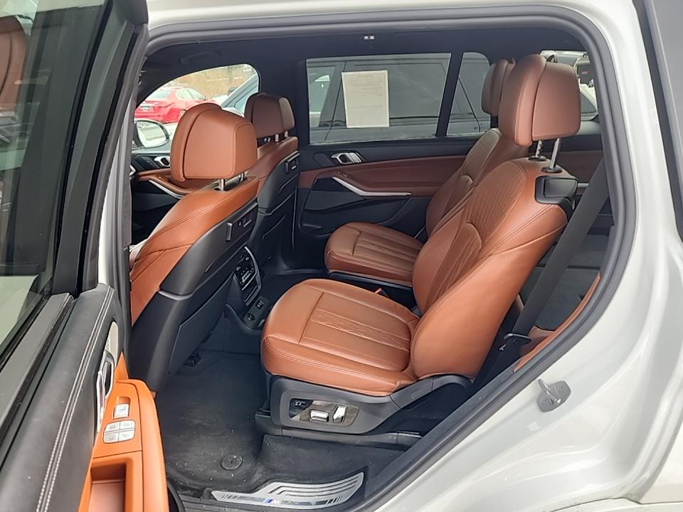 2022 BMW X7 M50i AWD