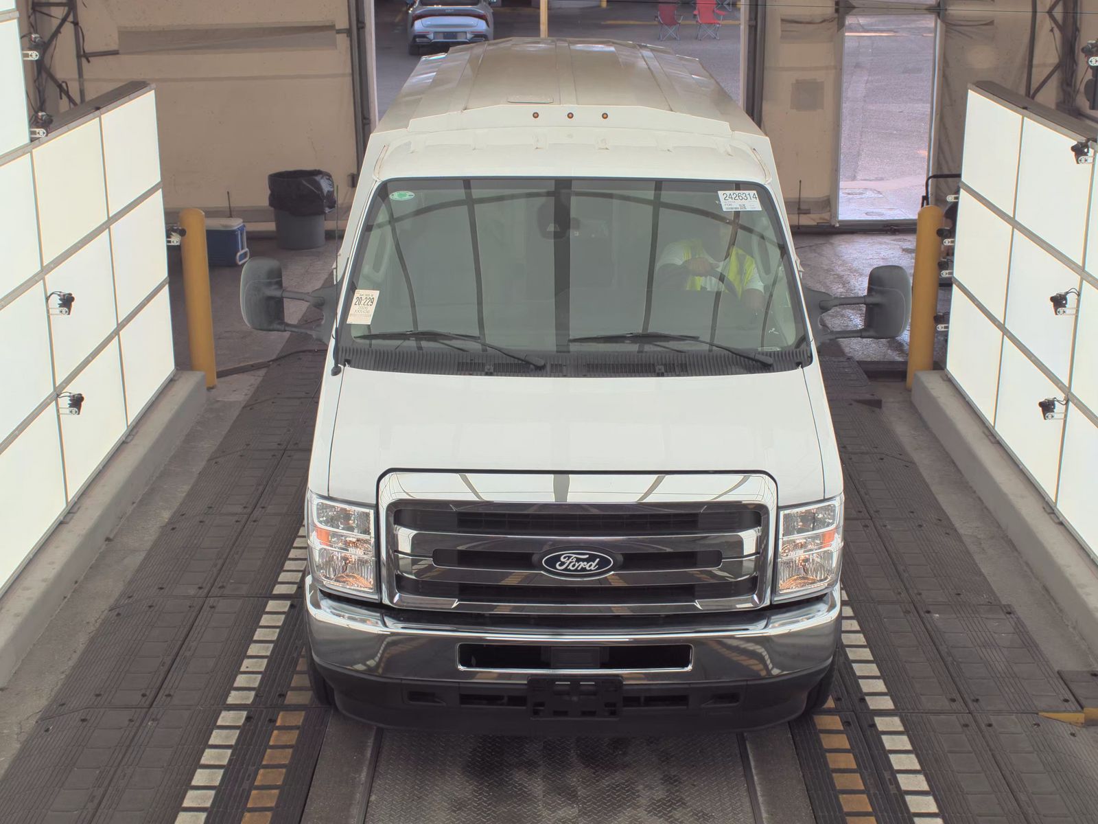 FORD E-350 - 3