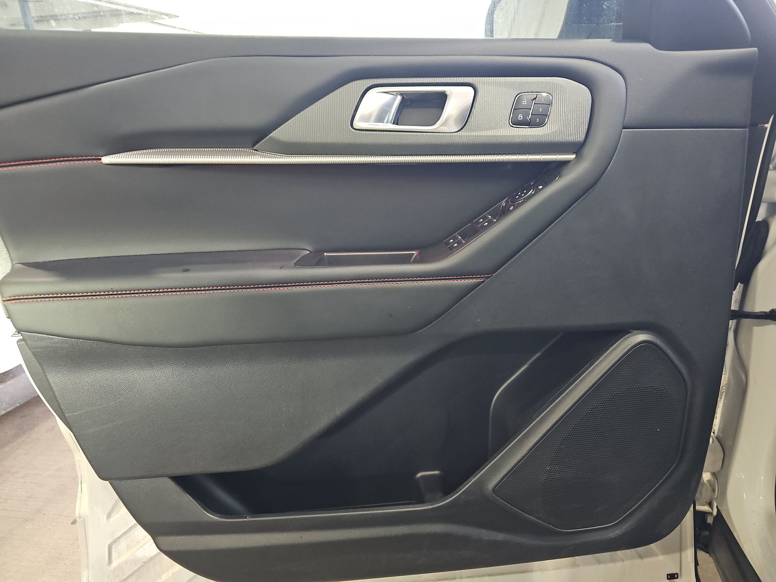 2025 Ford Explorer ST-Line AWD