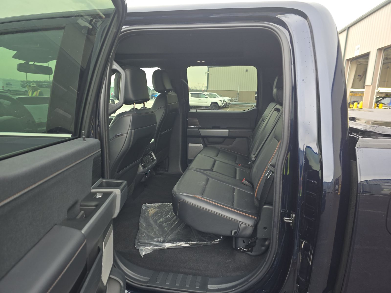 2025 Ford F-150 Hybrid Lariat AWD