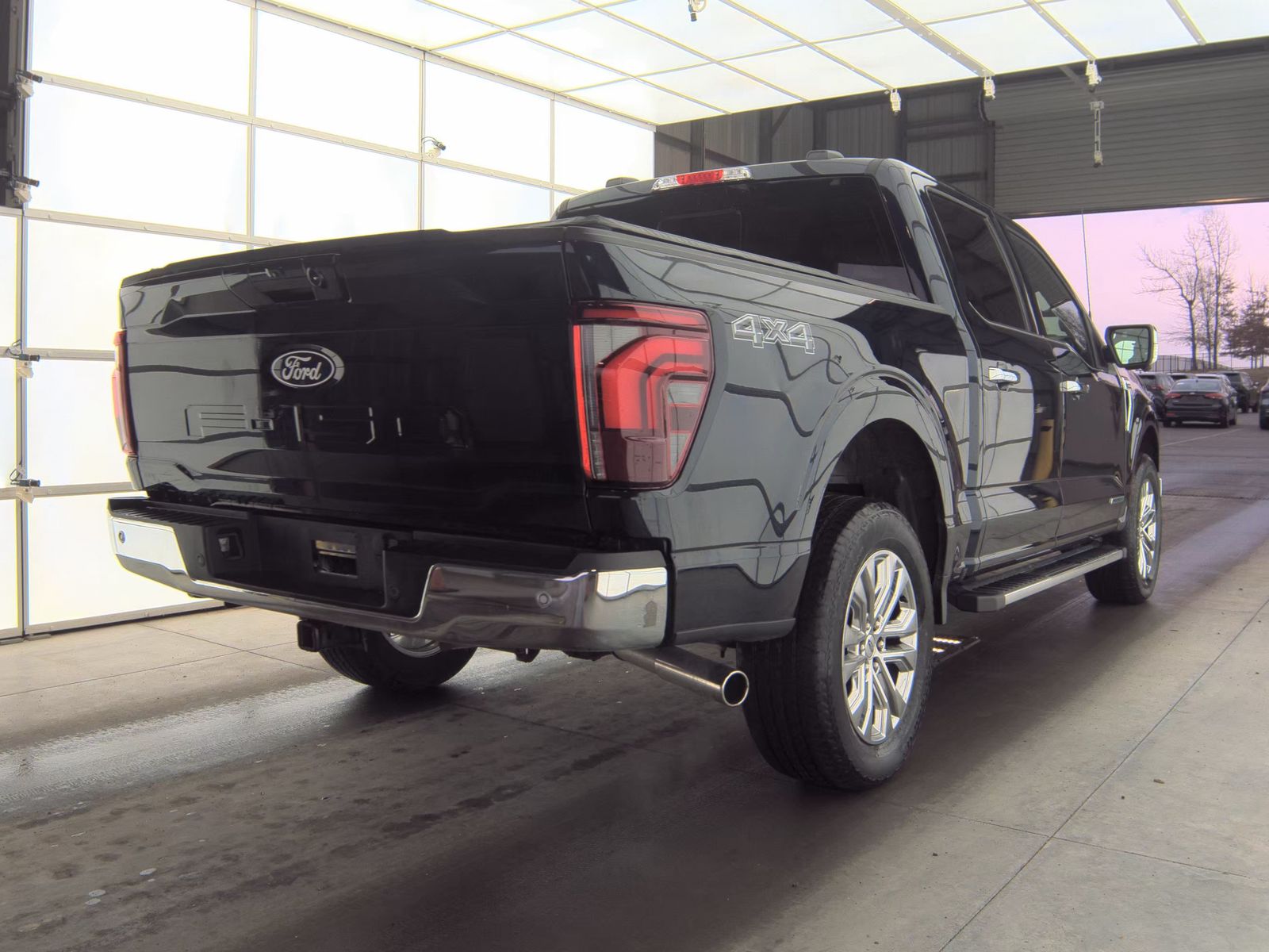 2025 Ford F-150 Hybrid Lariat AWD