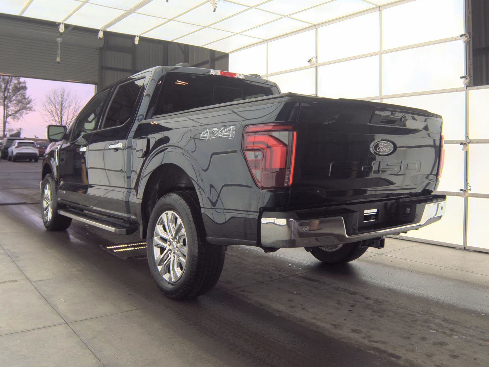 2025 Ford F-150 Hybrid Lariat AWD
