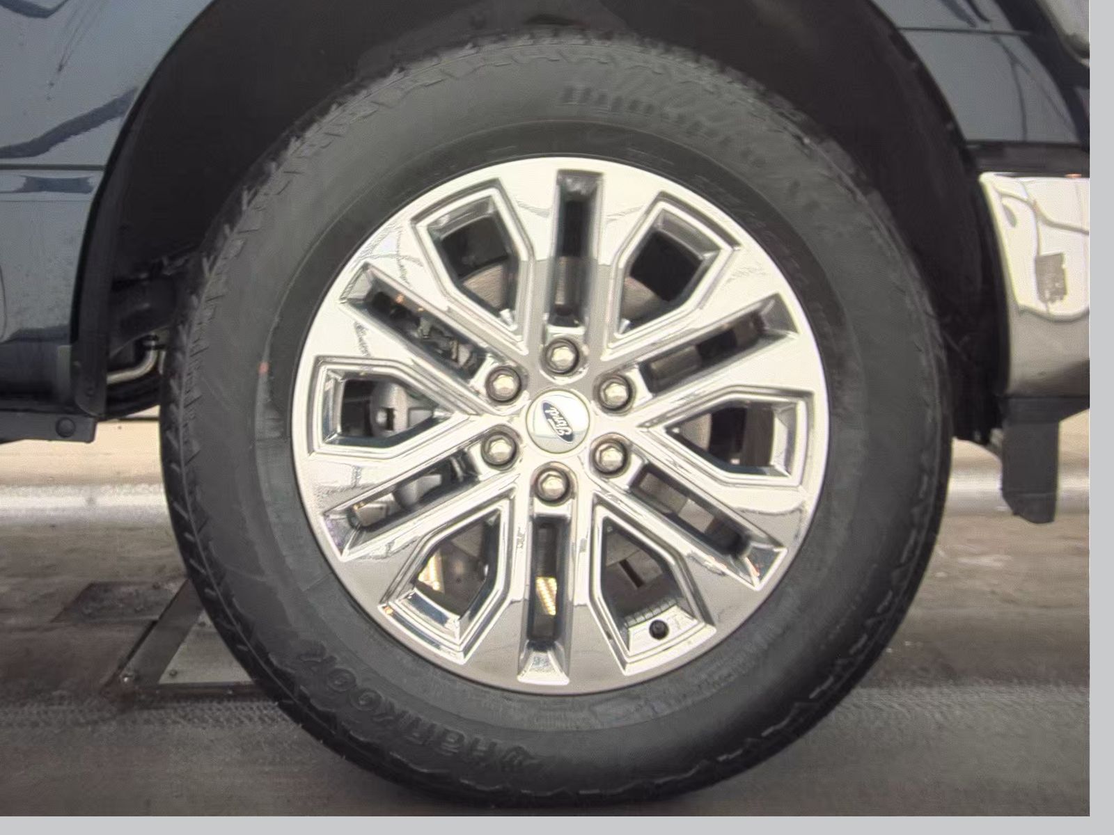 2025 Ford F-150 Hybrid Lariat AWD