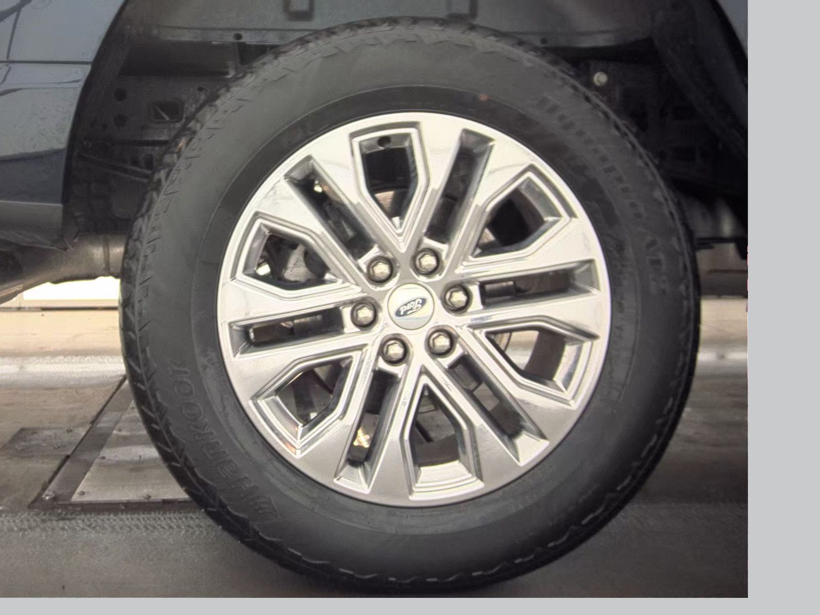 2025 Ford F-150 Hybrid Lariat AWD