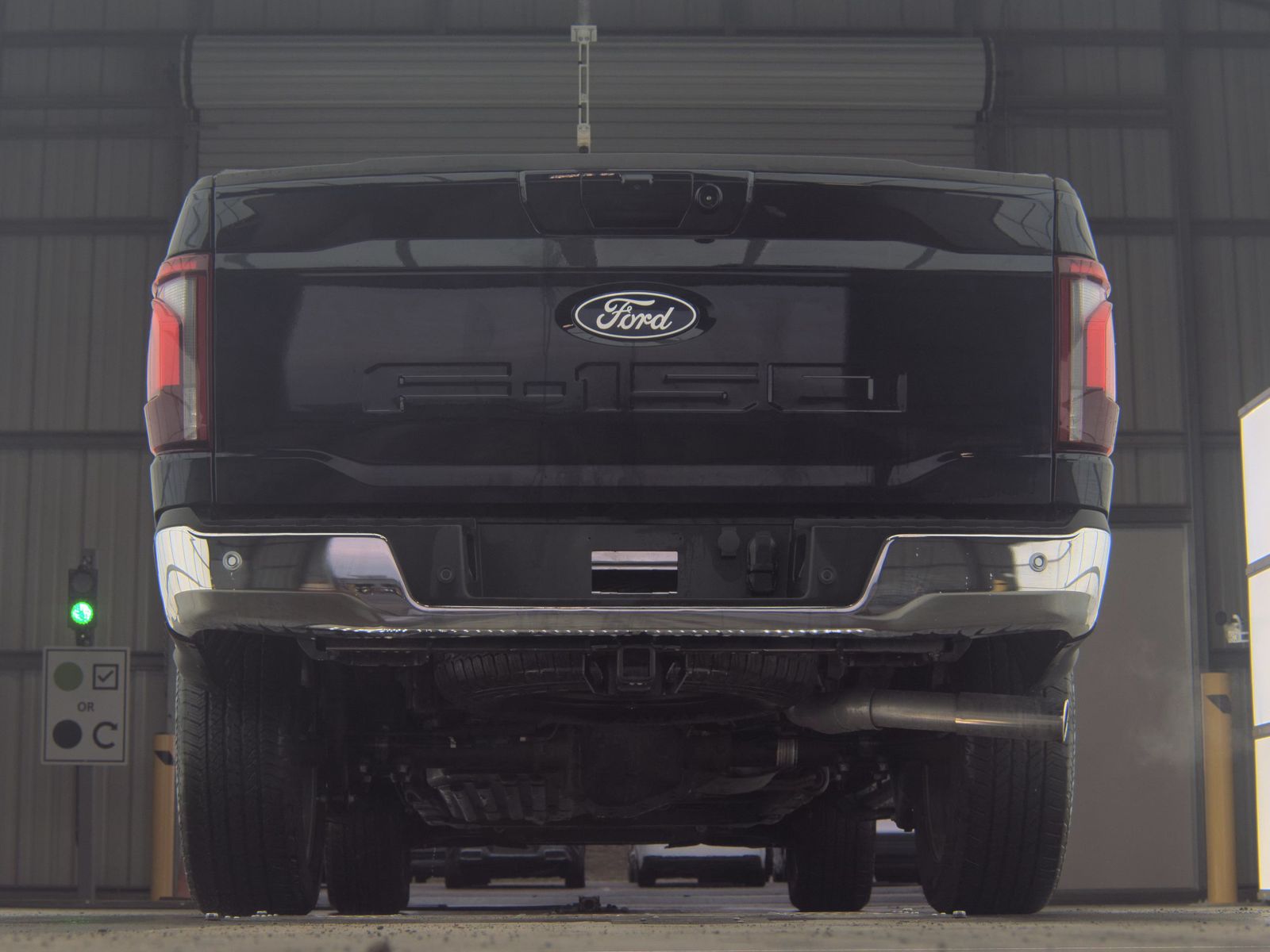 2025 Ford F-150 Hybrid Lariat AWD