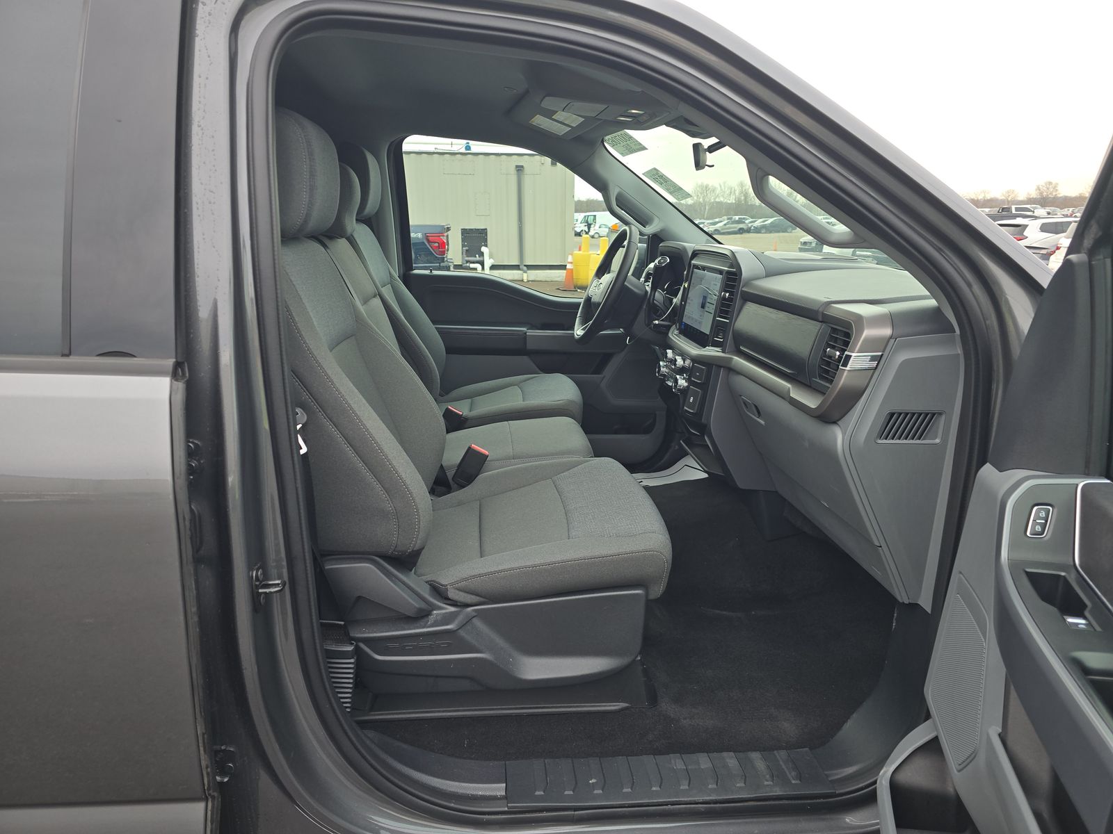 2025 Ford F-150 XLT AWD