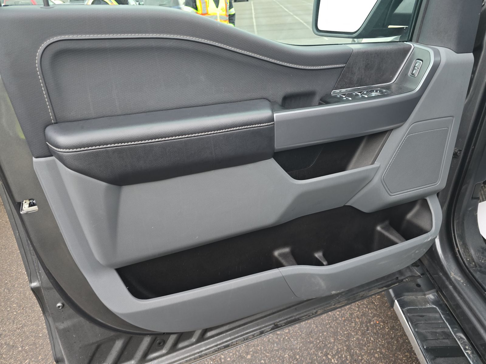 2025 Ford F-150 XLT AWD