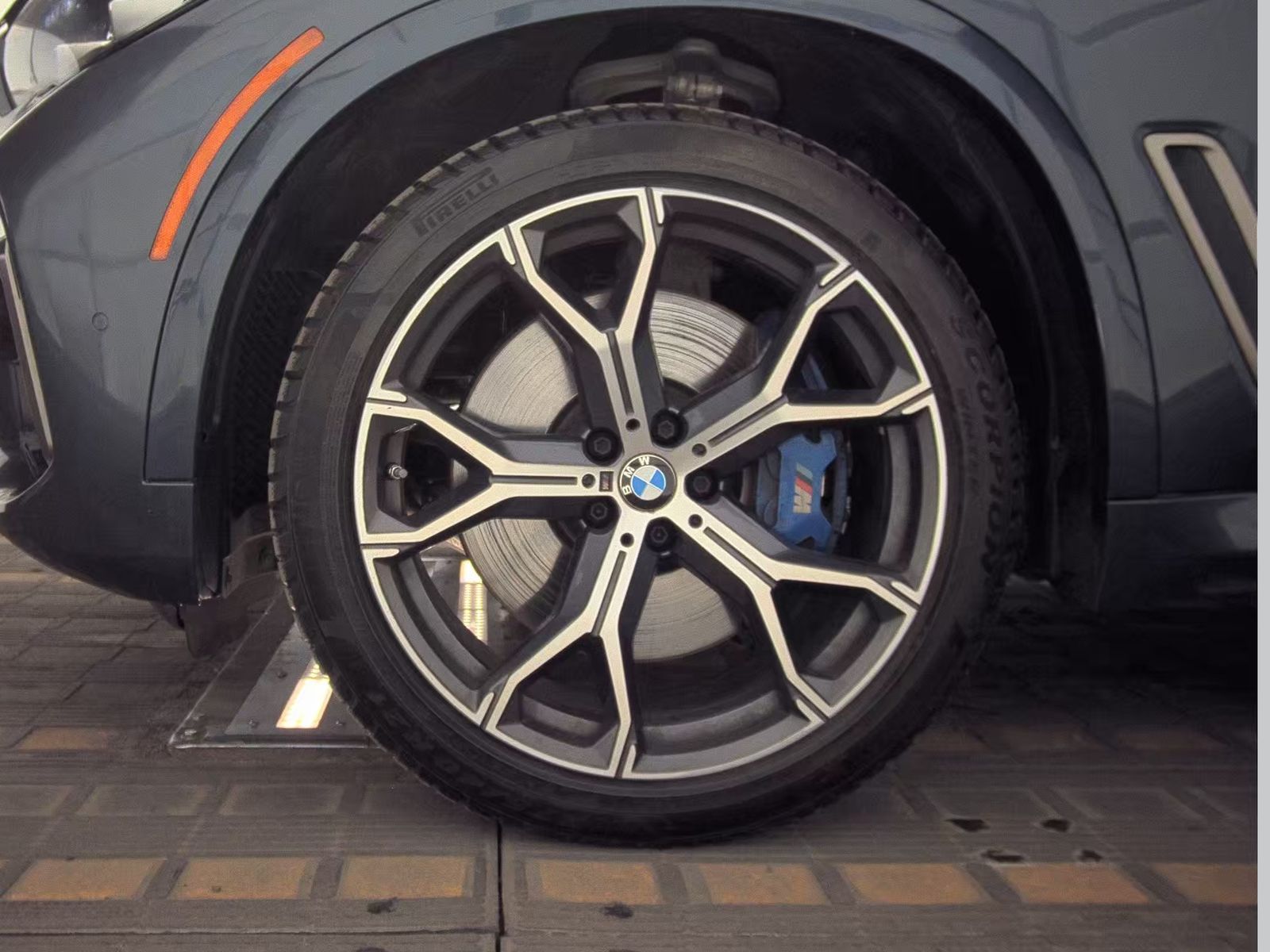 2020 BMW X5 M50i AWD