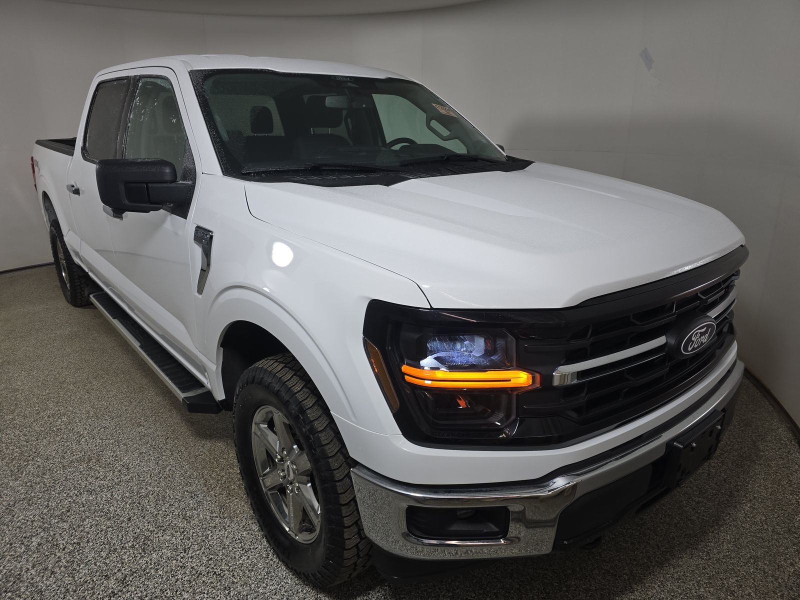 2024 Ford F-150 XLT AWD