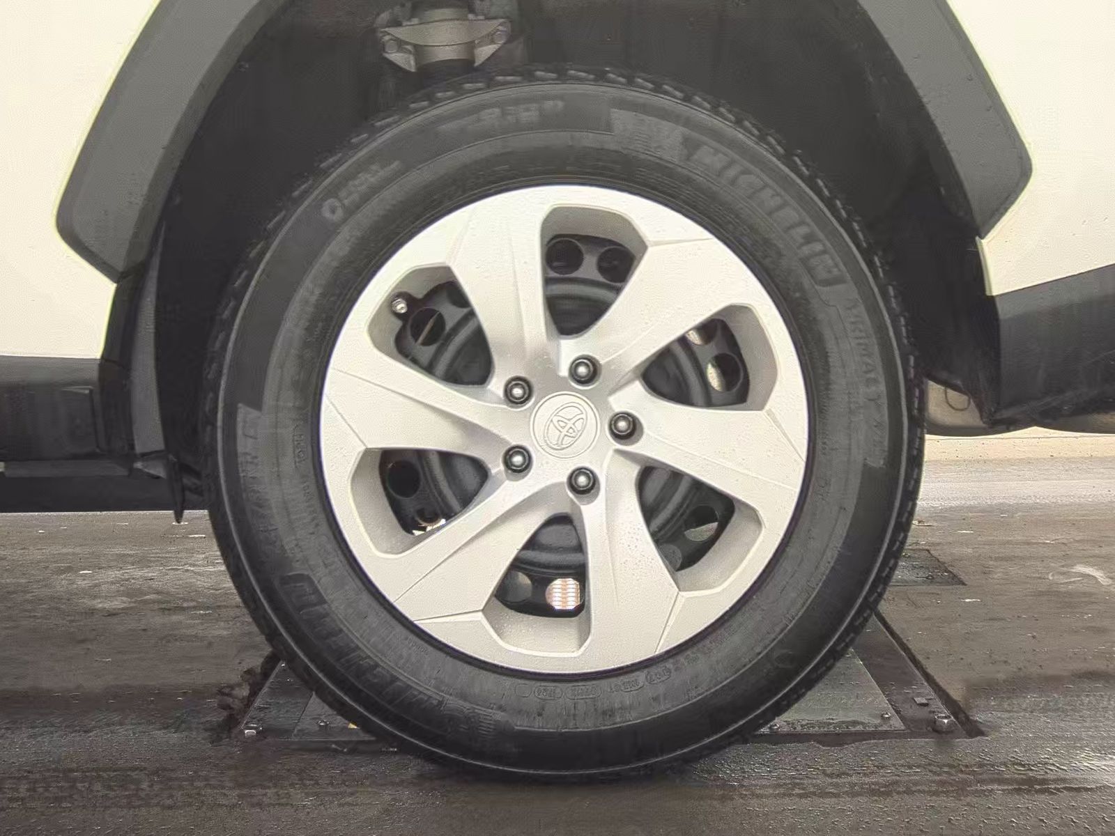 2024 Toyota RAV4 LE AWD