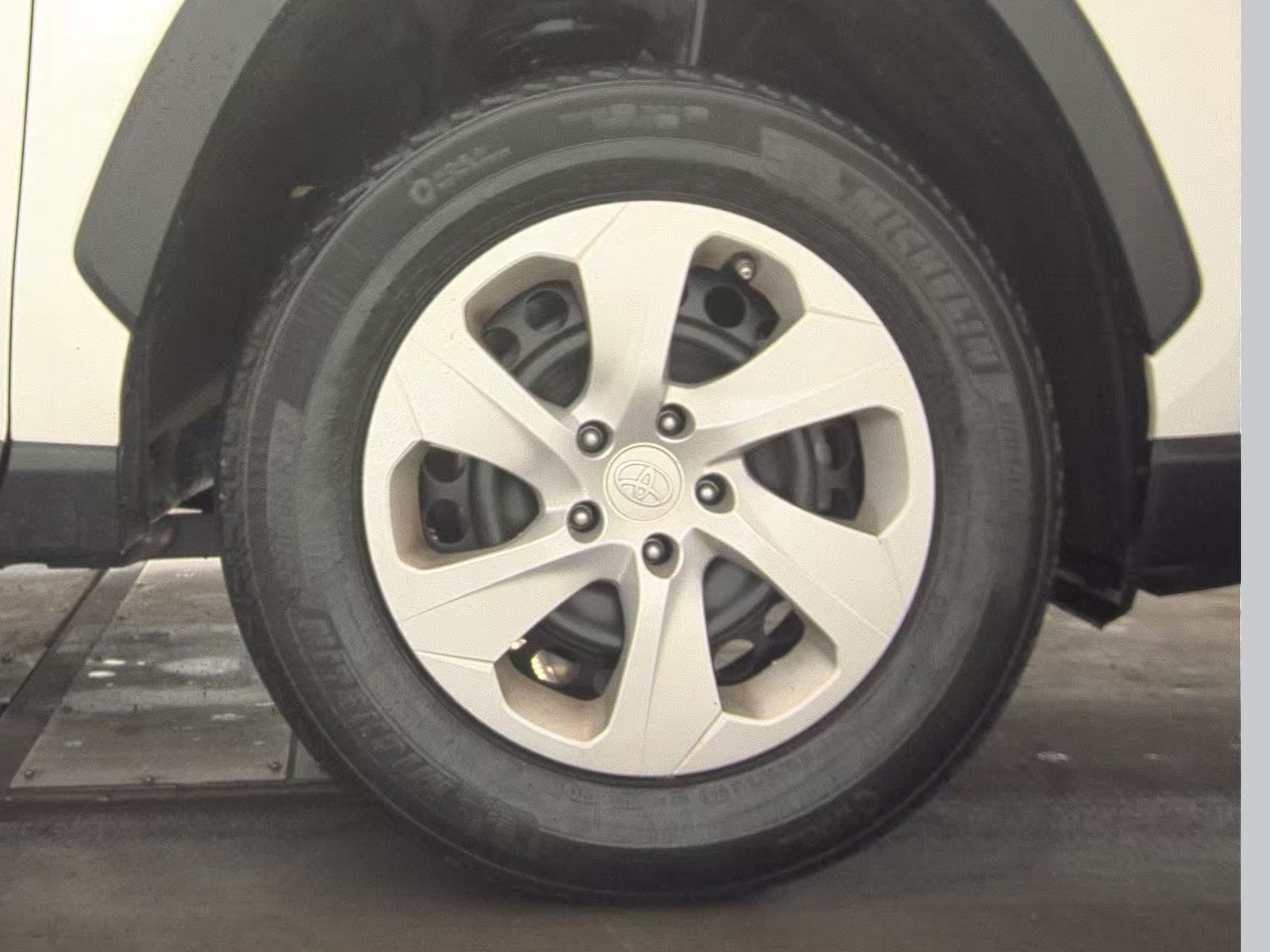 2024 Toyota RAV4 LE AWD