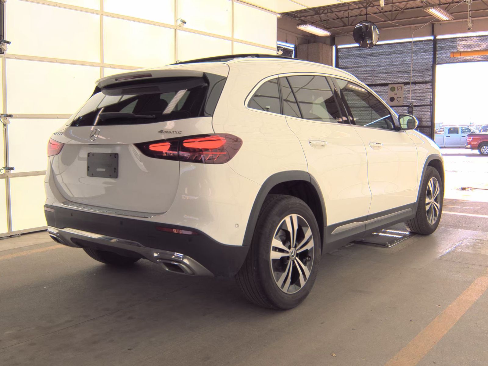 MERCEDES-BENZ GLA-CLASS - 6