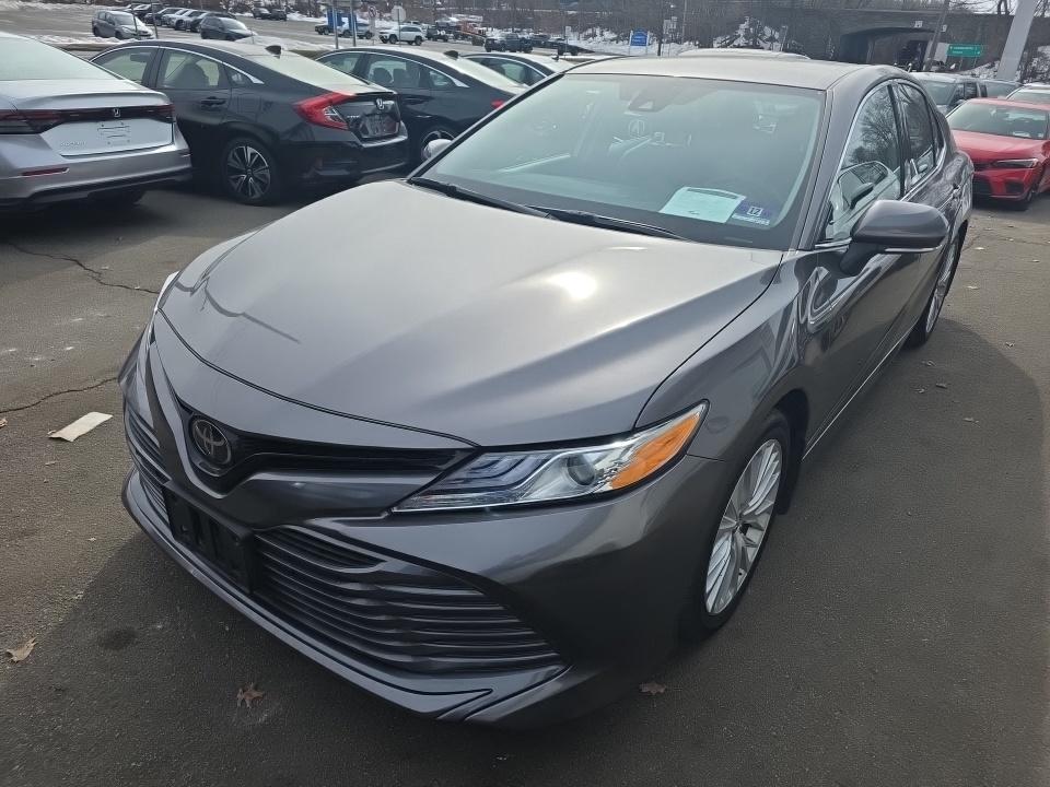 2020 Toyota Camry XLE FWD