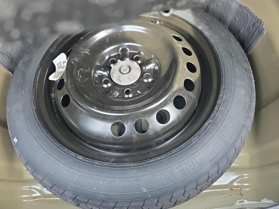 2020 Toyota Camry XLE FWD