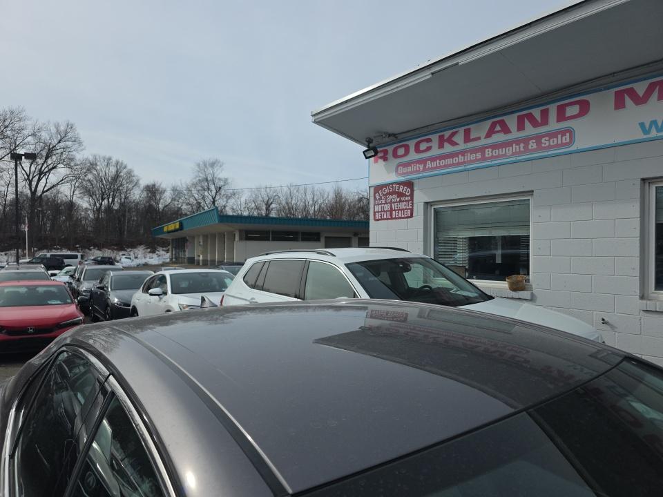 2020 Toyota Camry XLE FWD