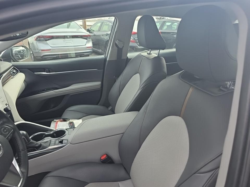 2020 Toyota Camry XLE FWD