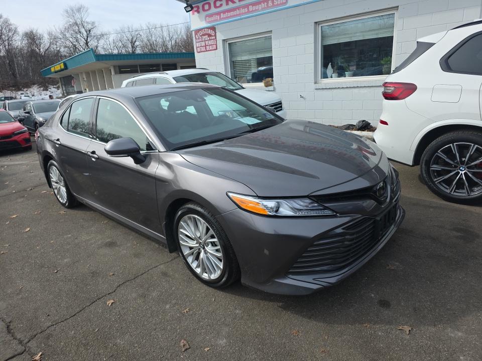 2020 Toyota Camry XLE FWD