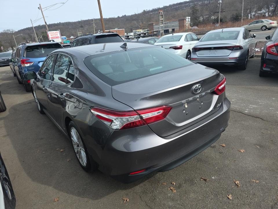 2020 Toyota Camry XLE FWD