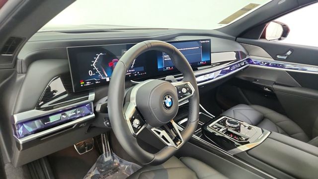 2025 BMW 7 Series 740i RWD