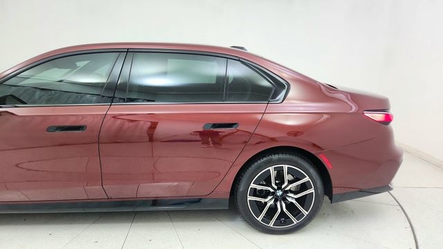 2025 BMW 7 Series 740i RWD