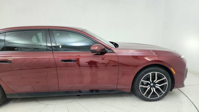 2025 BMW 7 Series 740i RWD