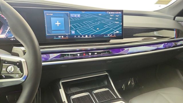2025 BMW 7 Series 740i RWD