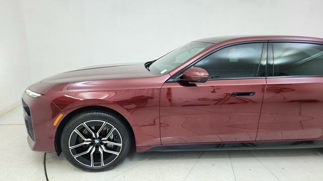 2025 BMW 7 Series 740i RWD