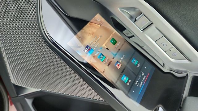 2025 BMW 7 Series 740i RWD