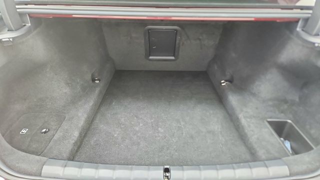 2025 BMW 7 Series 740i RWD