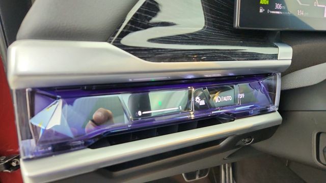 2025 BMW 7 Series 740i RWD