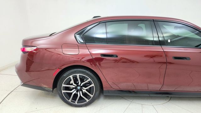 2025 BMW 7 Series 740i RWD