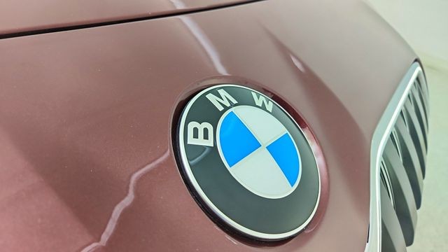 2025 BMW 7 Series 740i RWD