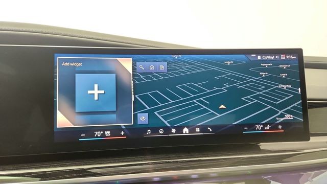 2025 BMW 7 Series 740i RWD