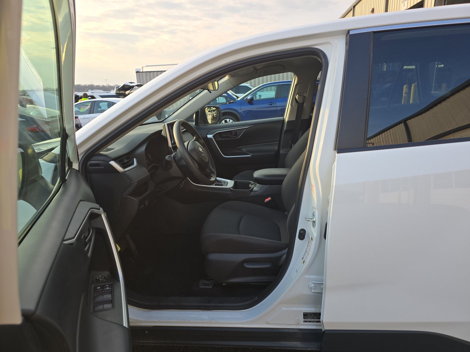 2024 Toyota RAV4 LE AWD