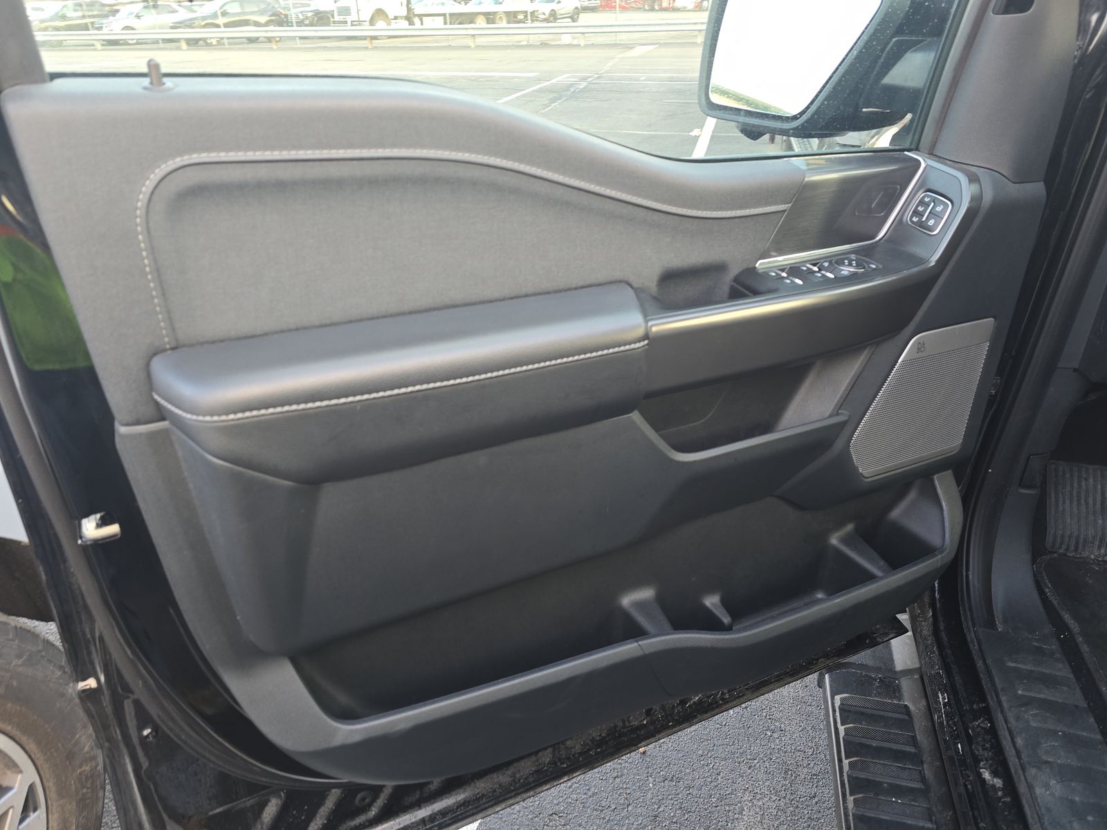 2025 Ford F-150 Hybrid Lariat AWD