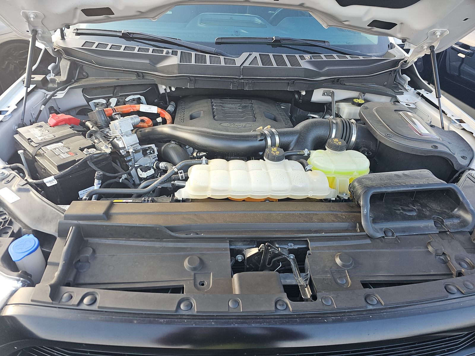 2023 Ford F-150 Hybrid Limited AWD