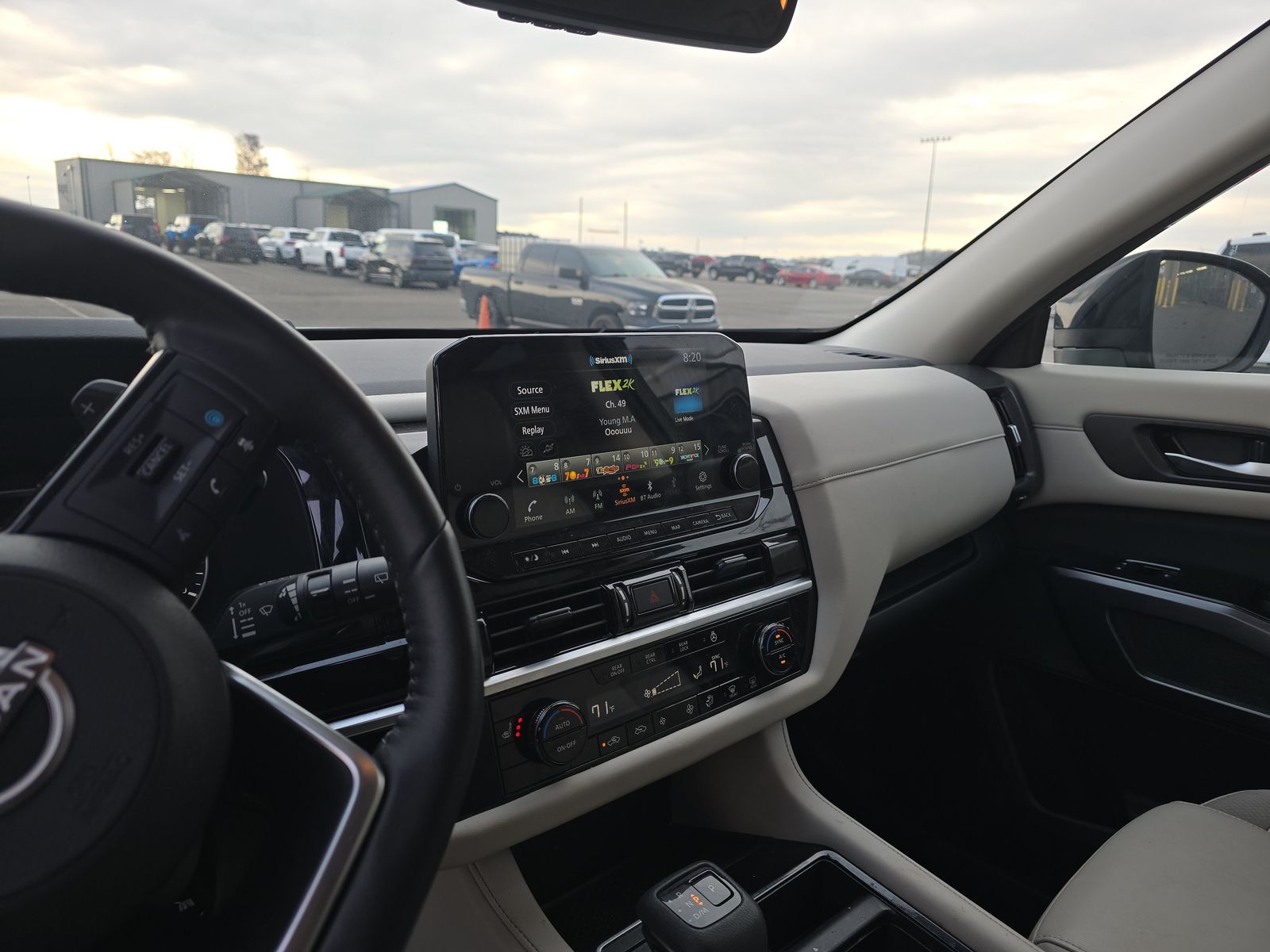 2025 Nissan Pathfinder SL AWD