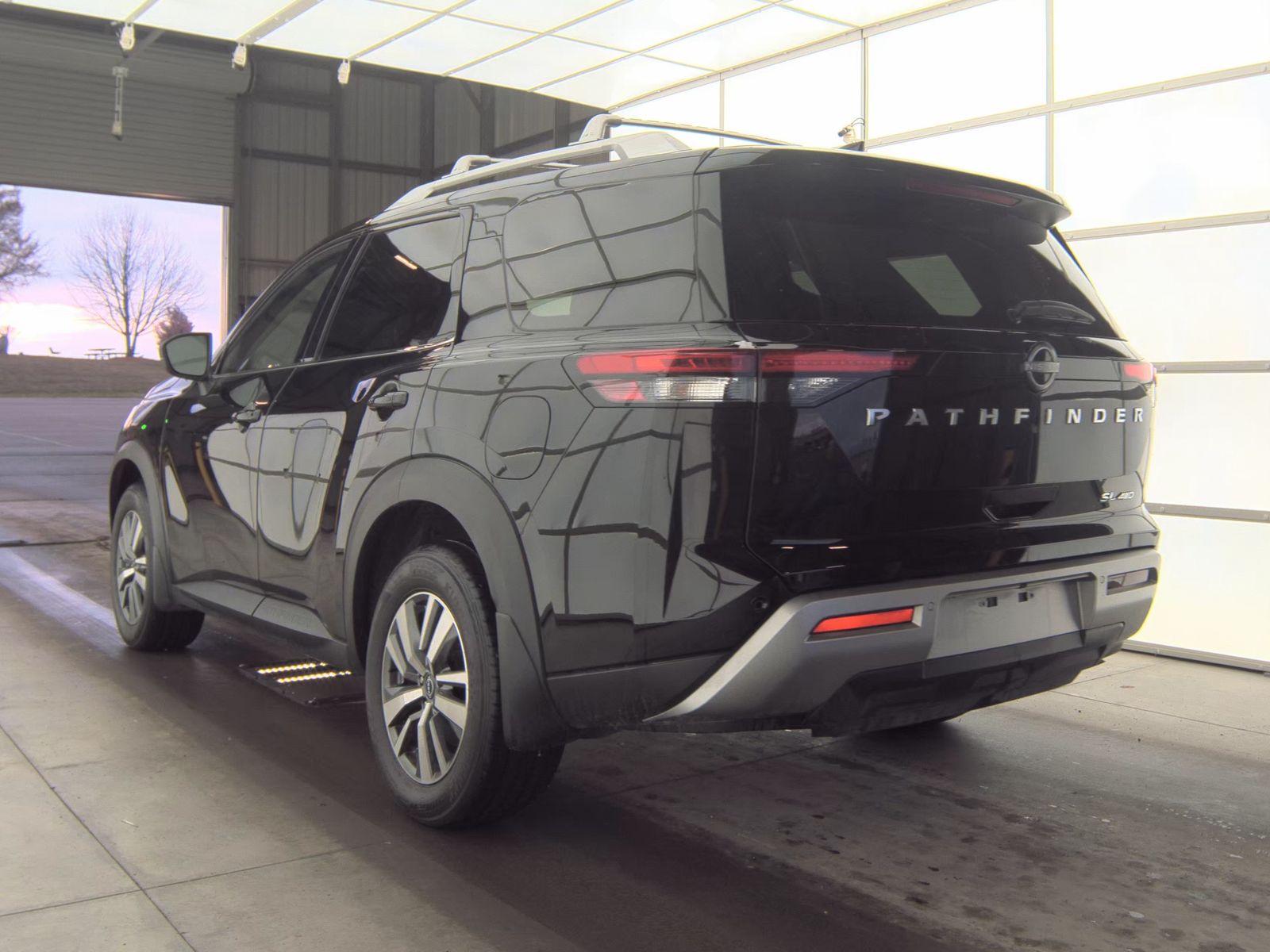 2025 Nissan Pathfinder SL AWD