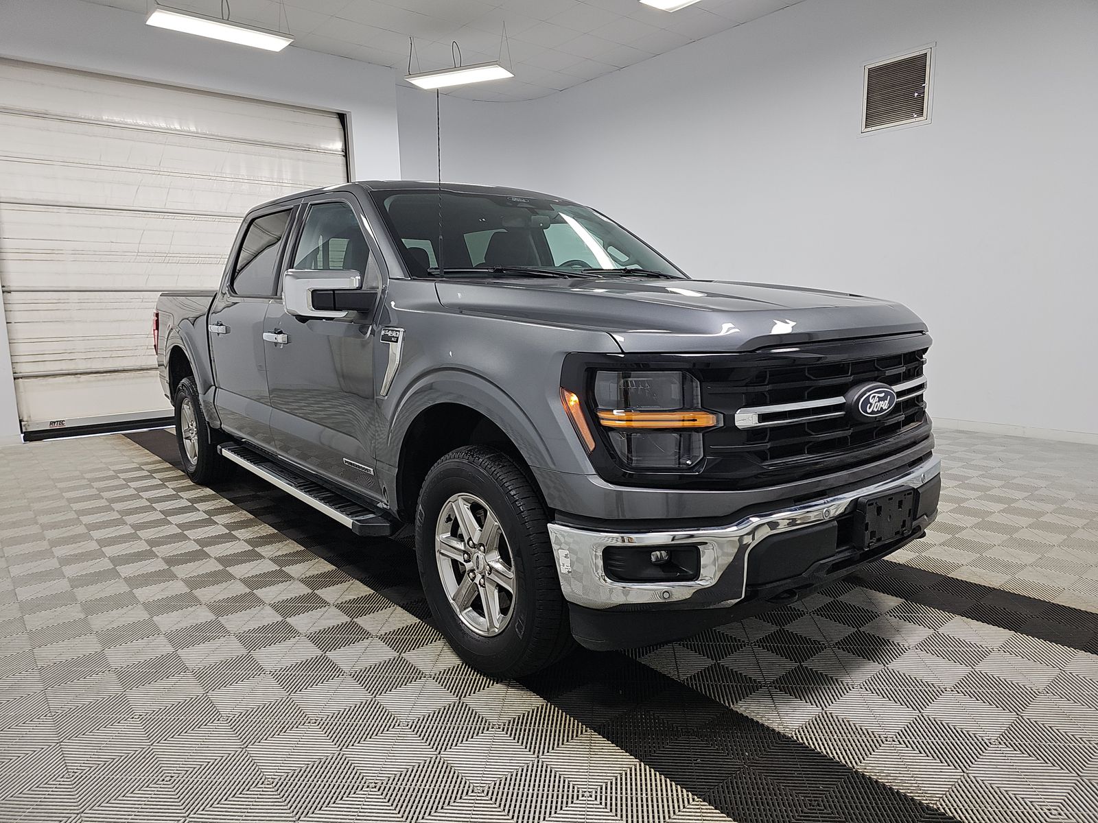 2024 Ford F-150 Hybrid XLT AWD