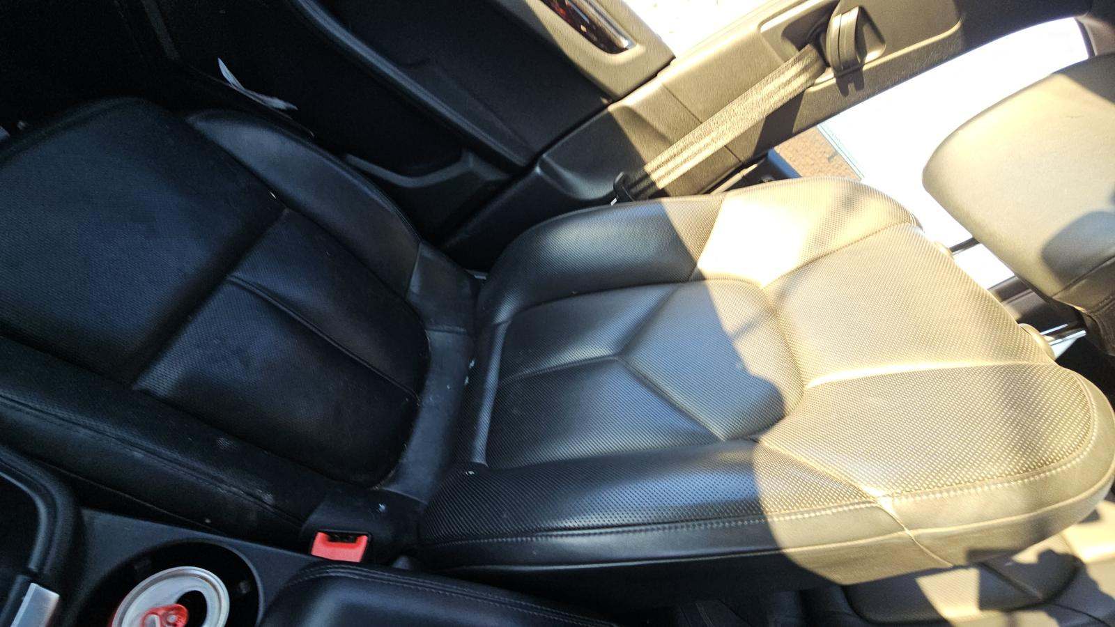 2022 Porsche Macan Base AWD