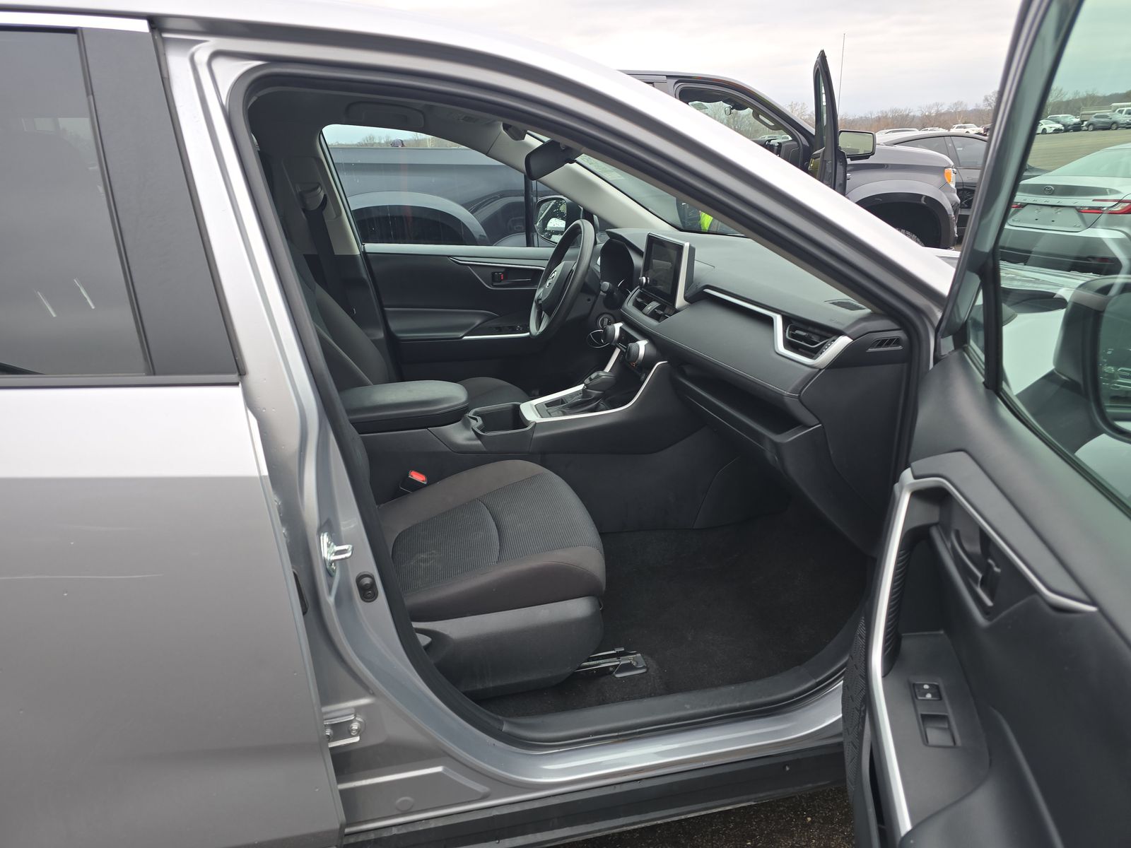 2024 Toyota RAV4 LE AWD