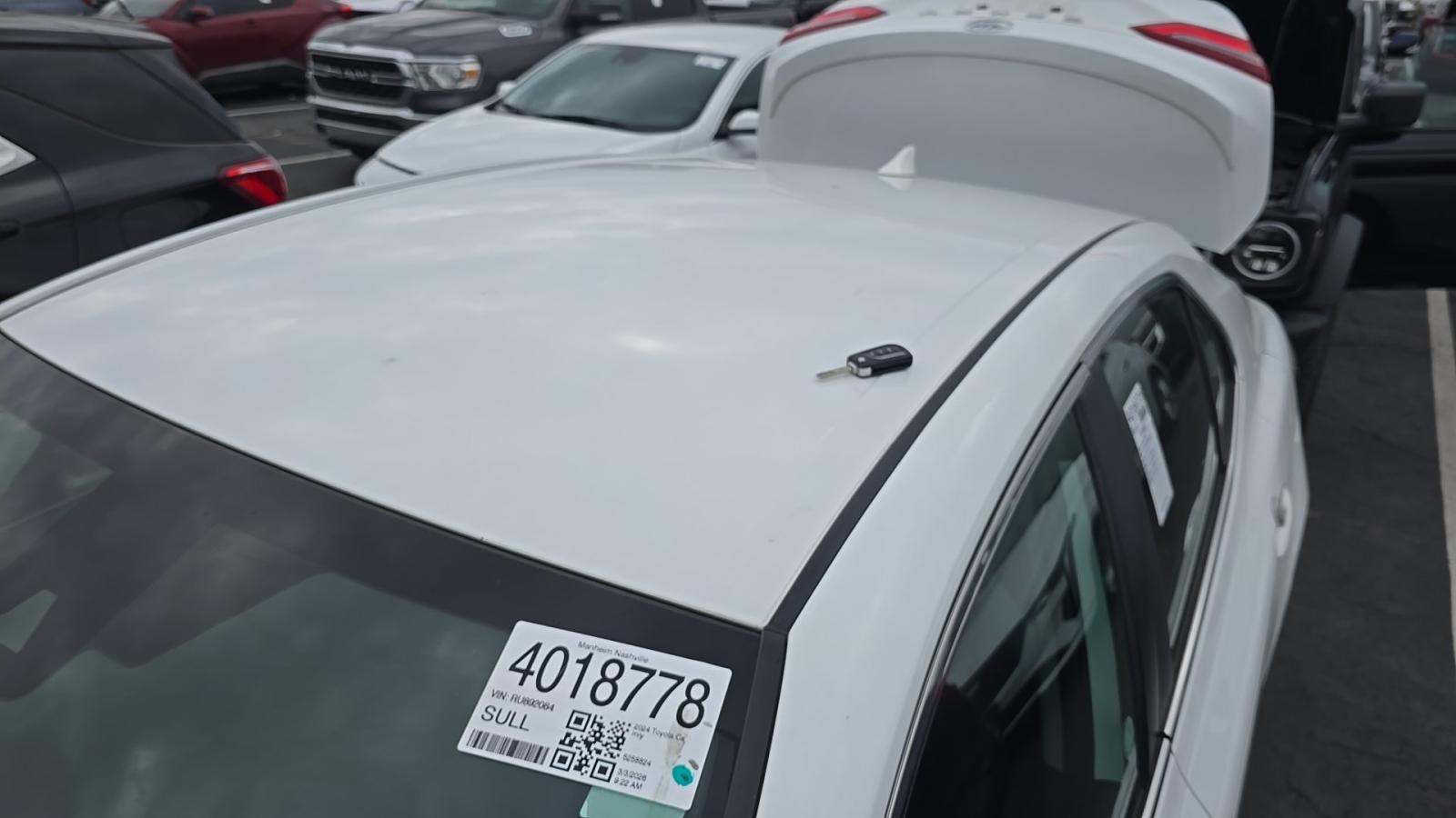 2024 Toyota Camry SE FWD