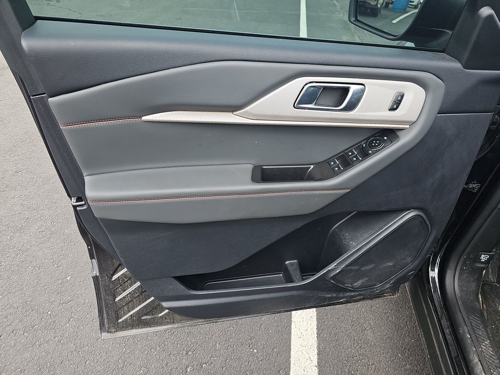 2025 Ford Explorer Active FWD