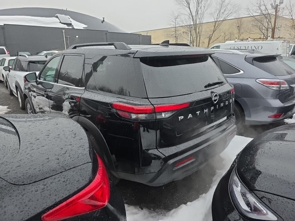 2025 Nissan Pathfinder SV FWD