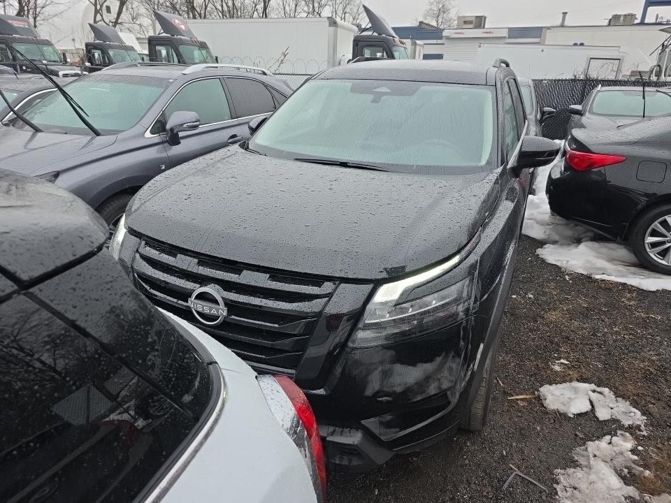 2025 Nissan Pathfinder SV FWD