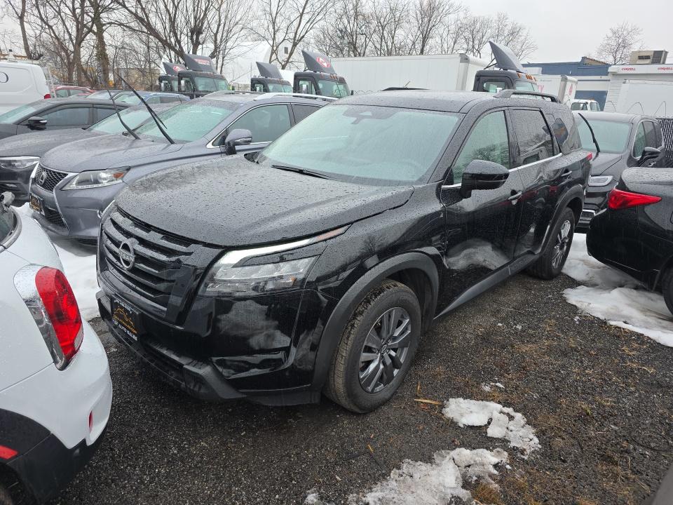 2025 Nissan Pathfinder SV FWD