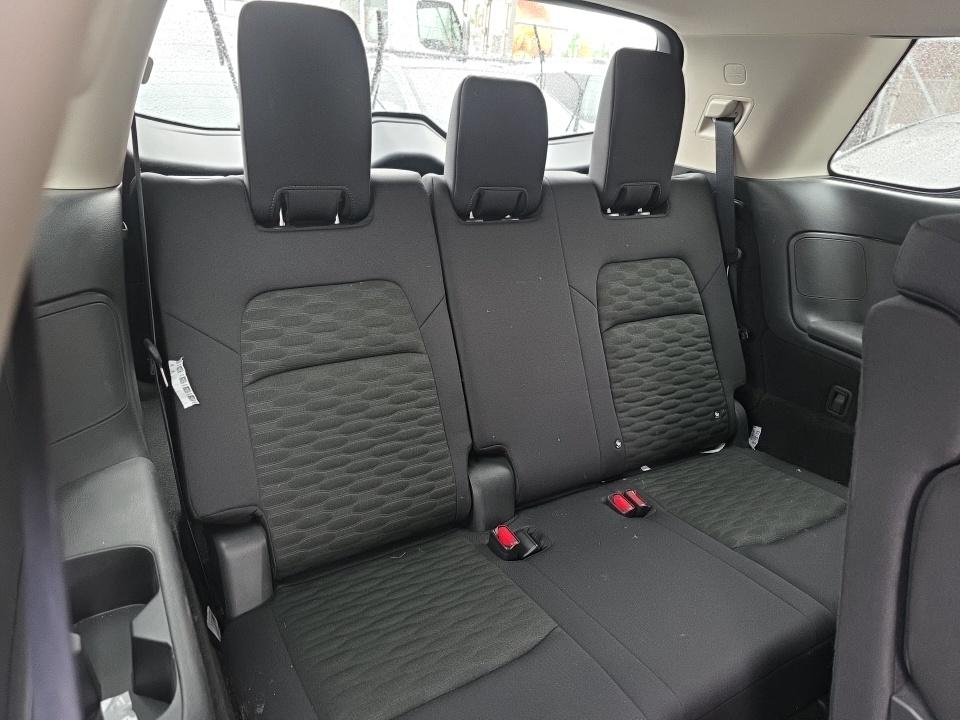 2025 Nissan Pathfinder SV FWD